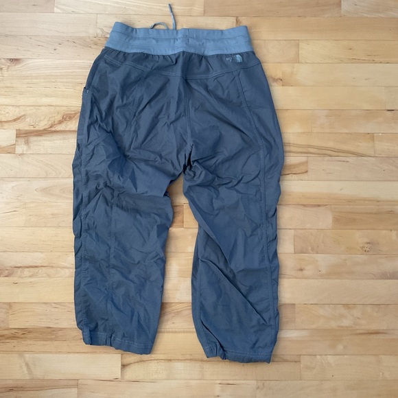 The North Face Aphrodite capris small - Picture 2 of 5